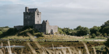 You Can Photograph This Pretty Irish Castle. You Just Can’t Go In.