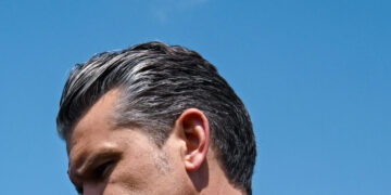 Hegseth’s Purge of Top Generals Leaves the Army Rudderless