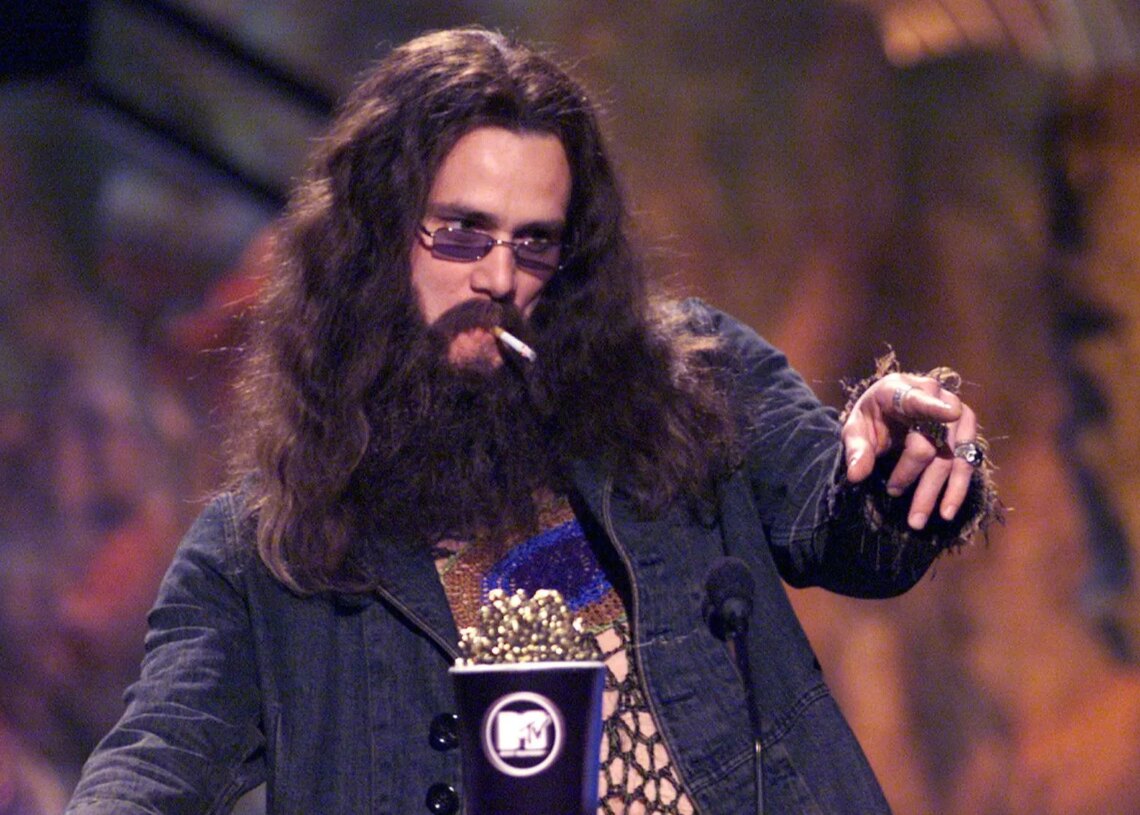 27 Years Ago, Jim Carrey Accepted an MTV Award in Disguise and Refused to Break Character