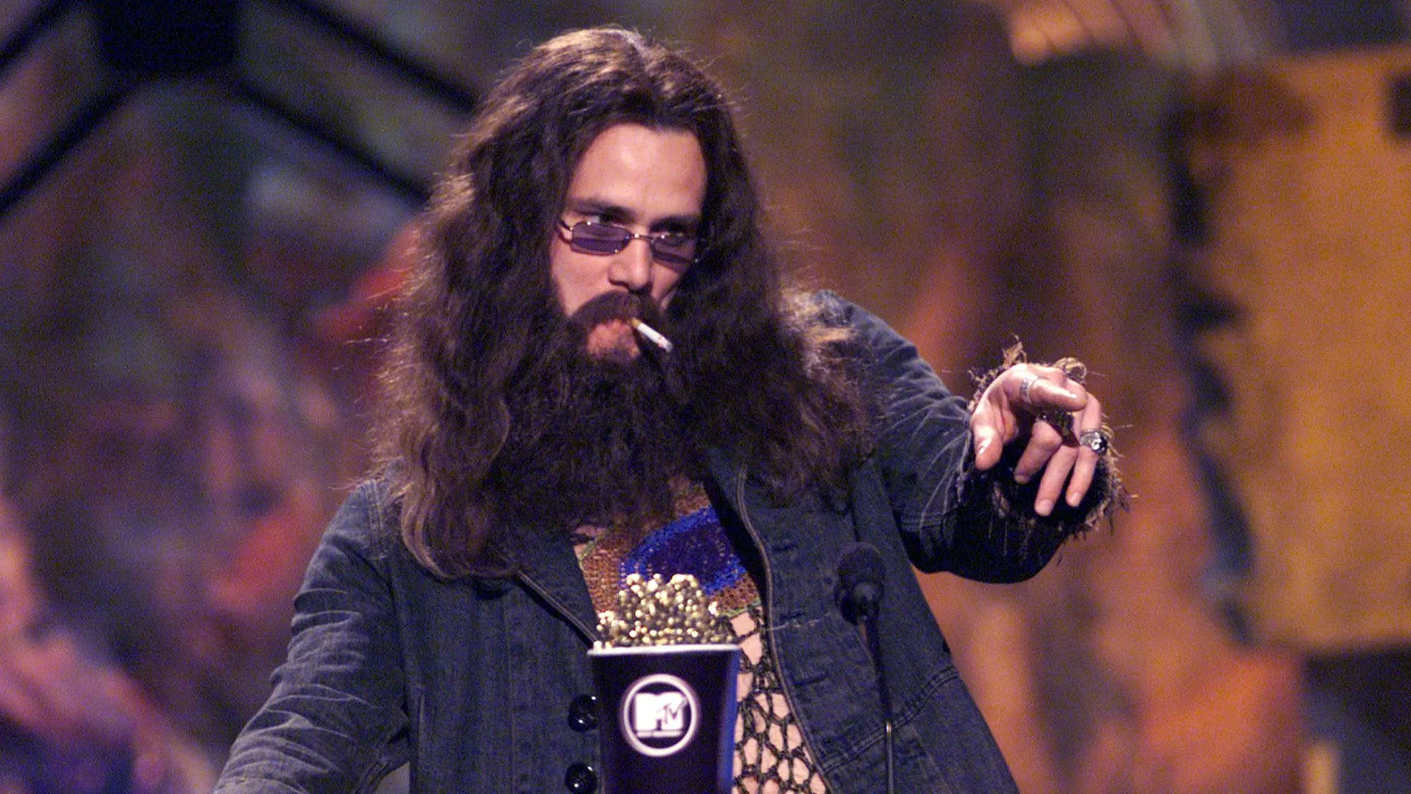 27 Years Ago, Jim Carrey Accepted an MTV Award in Disguise and Refused