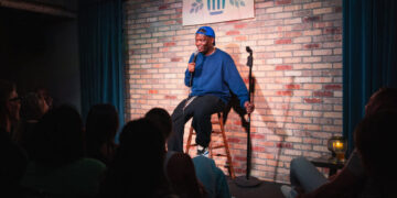 The Local: Michael Che on First Avenue