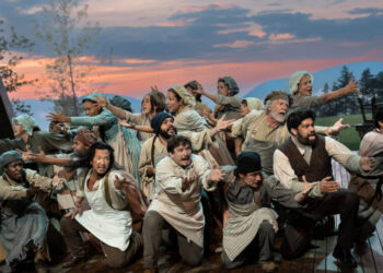 ‘Les Misérables’ Review: The Barricades Rise Above the Hudson