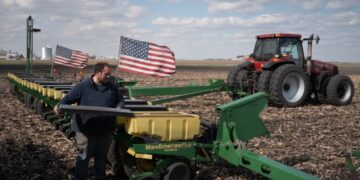 Farmers say they face a new crisis as Trump’s tariffs, Iran war raise costs