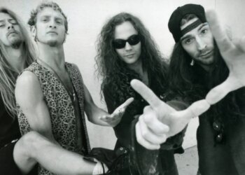 No, You Didn’t Time Travel: This Iconic 90s Grunge Band Really Is Back on the Charts