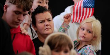 White South Africans could get $4,500 in aid if they come to U.S. as refugees