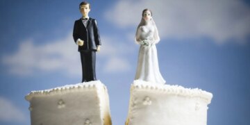 4 Arguments That Can Predict Divorce, According to a Relationship Expert