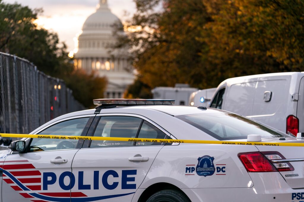 6 current, former D.C. police employees charged in $441K fraud scheme
