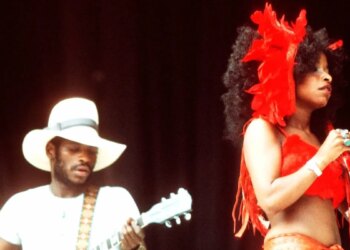 5 R&B Love Songs From the 70s That Will Make You Feel Like You Were Born in the Wrong Generation