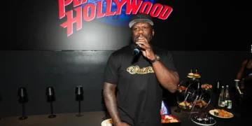 50 Cent Tells Rick Ross To ‘Drop a New Flavor of Wings’ After He Abruptly Cancelled Last Two Tour Dates