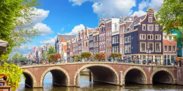 I’m an American who spent 6 months living in Europe. Here are 5 lifestyle changes I’ll be taking back with me to the US.