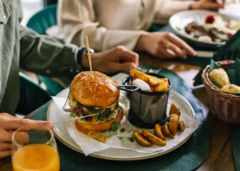 4 things you should never order in front of your boss or coworkers, according to an etiquette expert