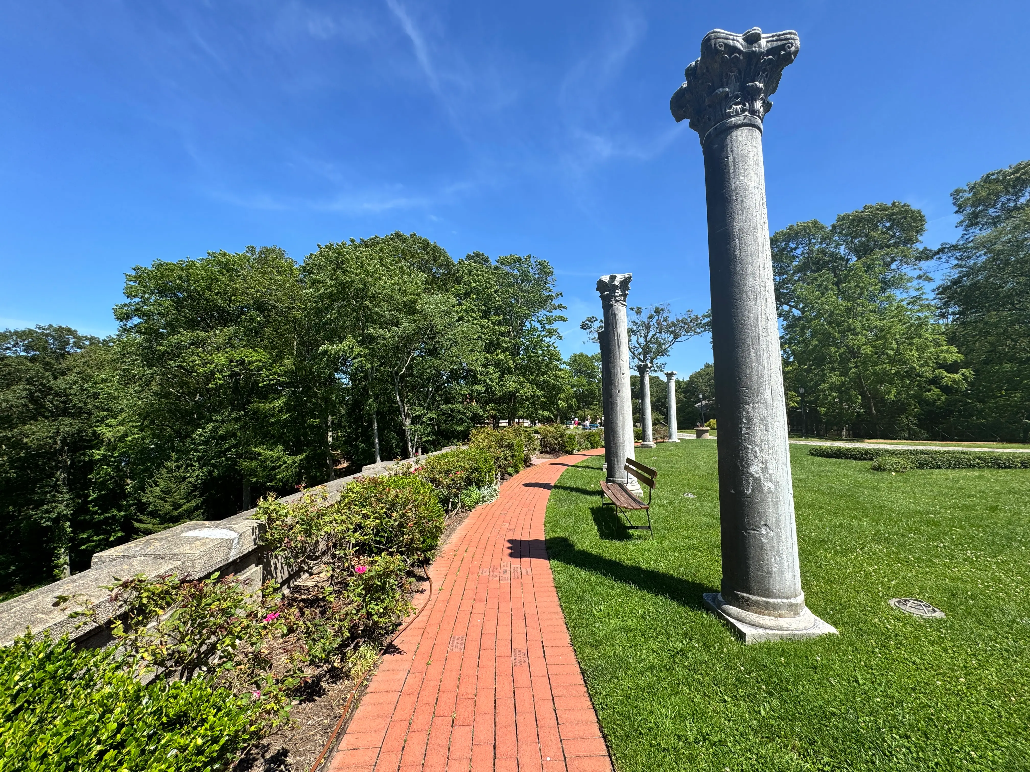 walkway to planetarium