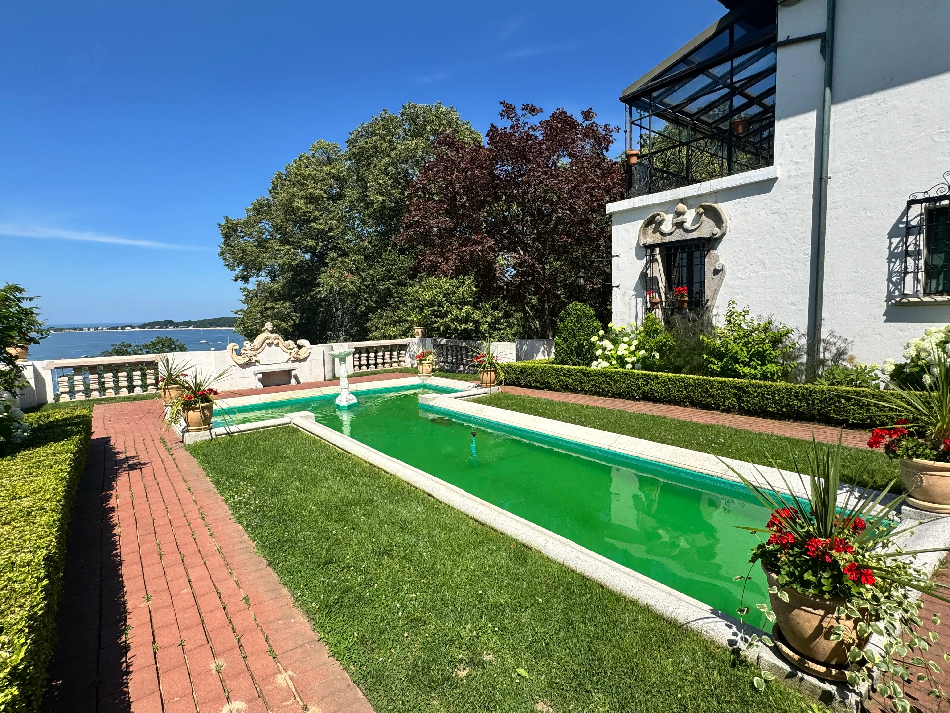 backyard vanderbilt
