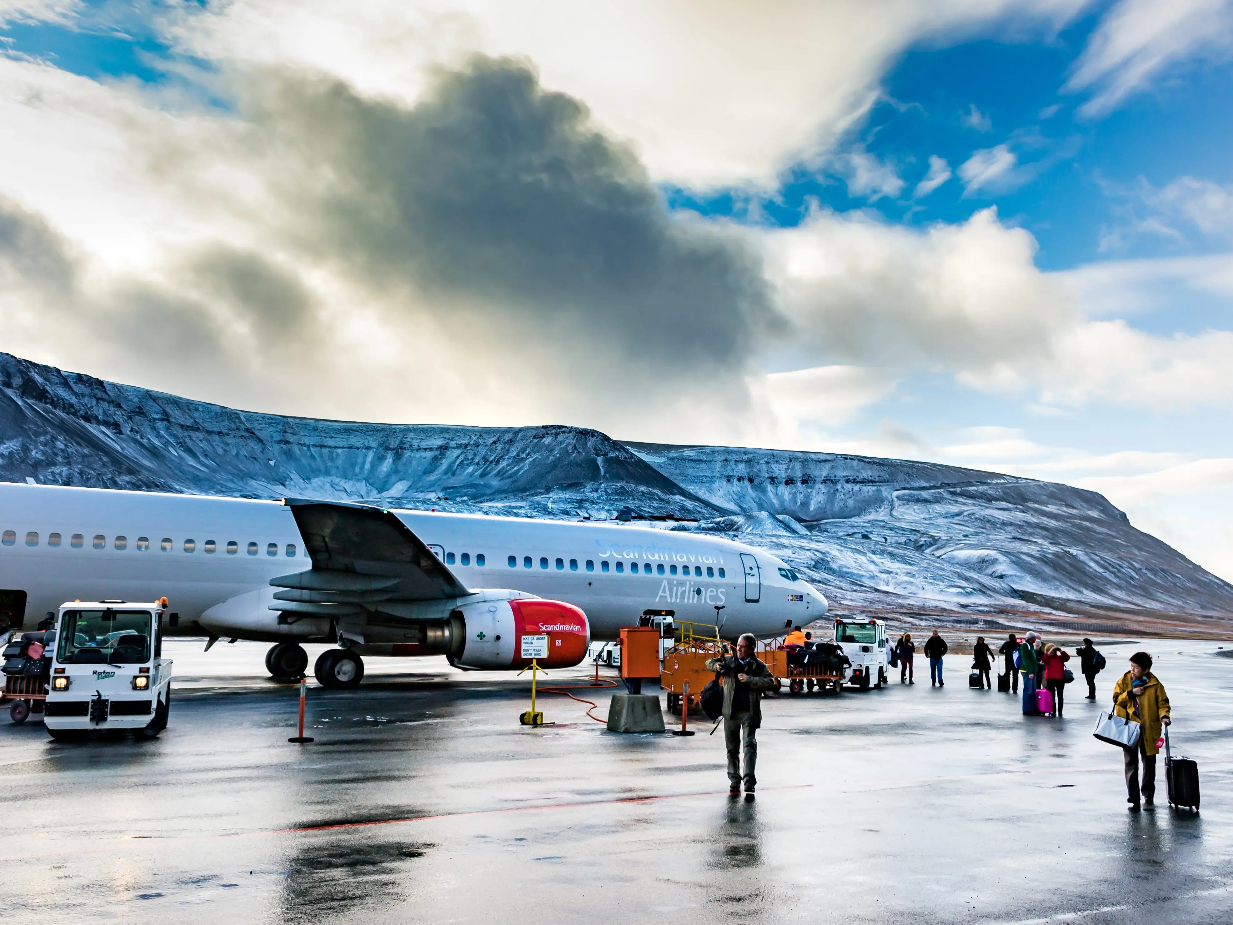 Longyearbyen, Svalbard flight