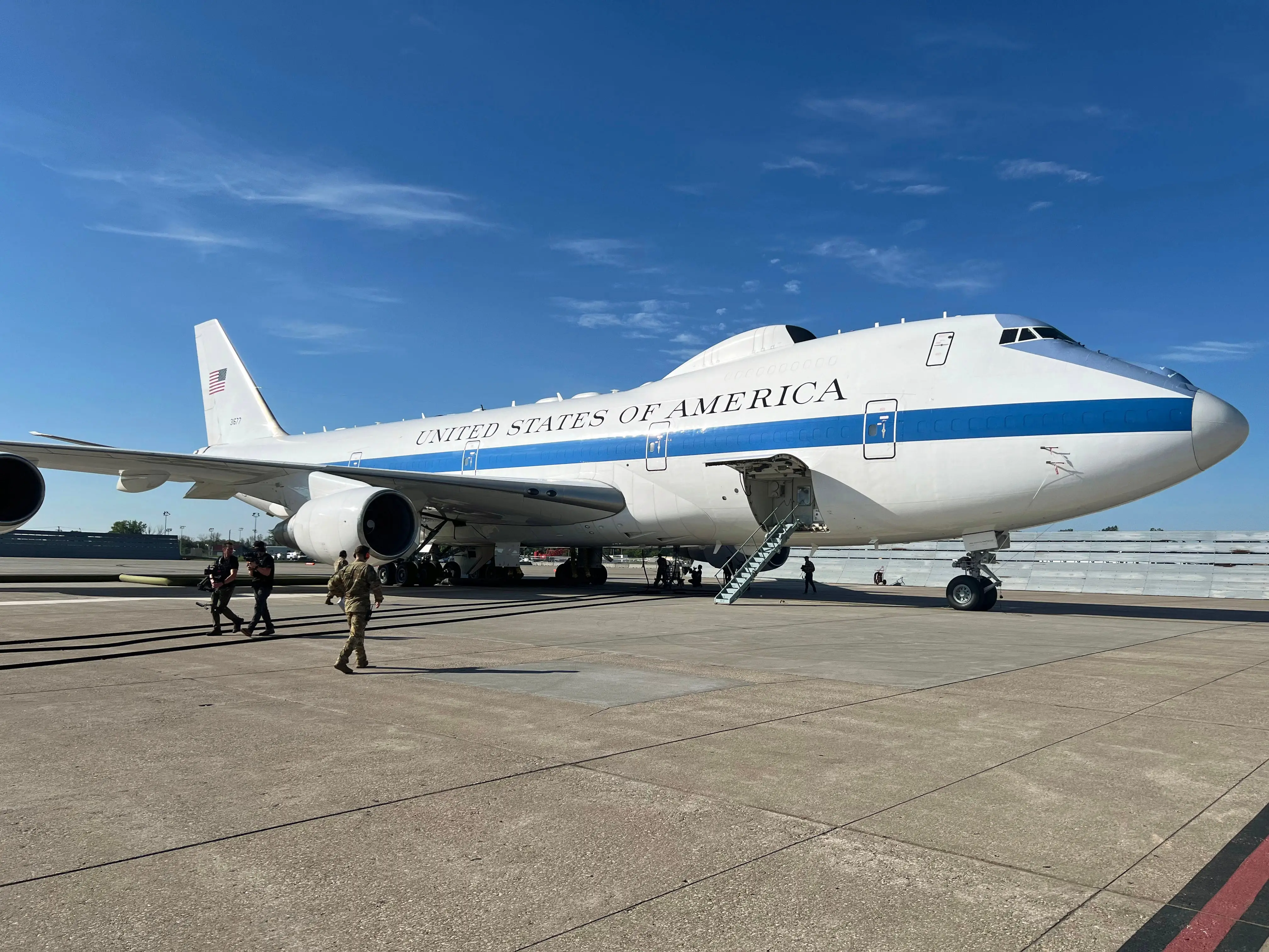 The E-4B 