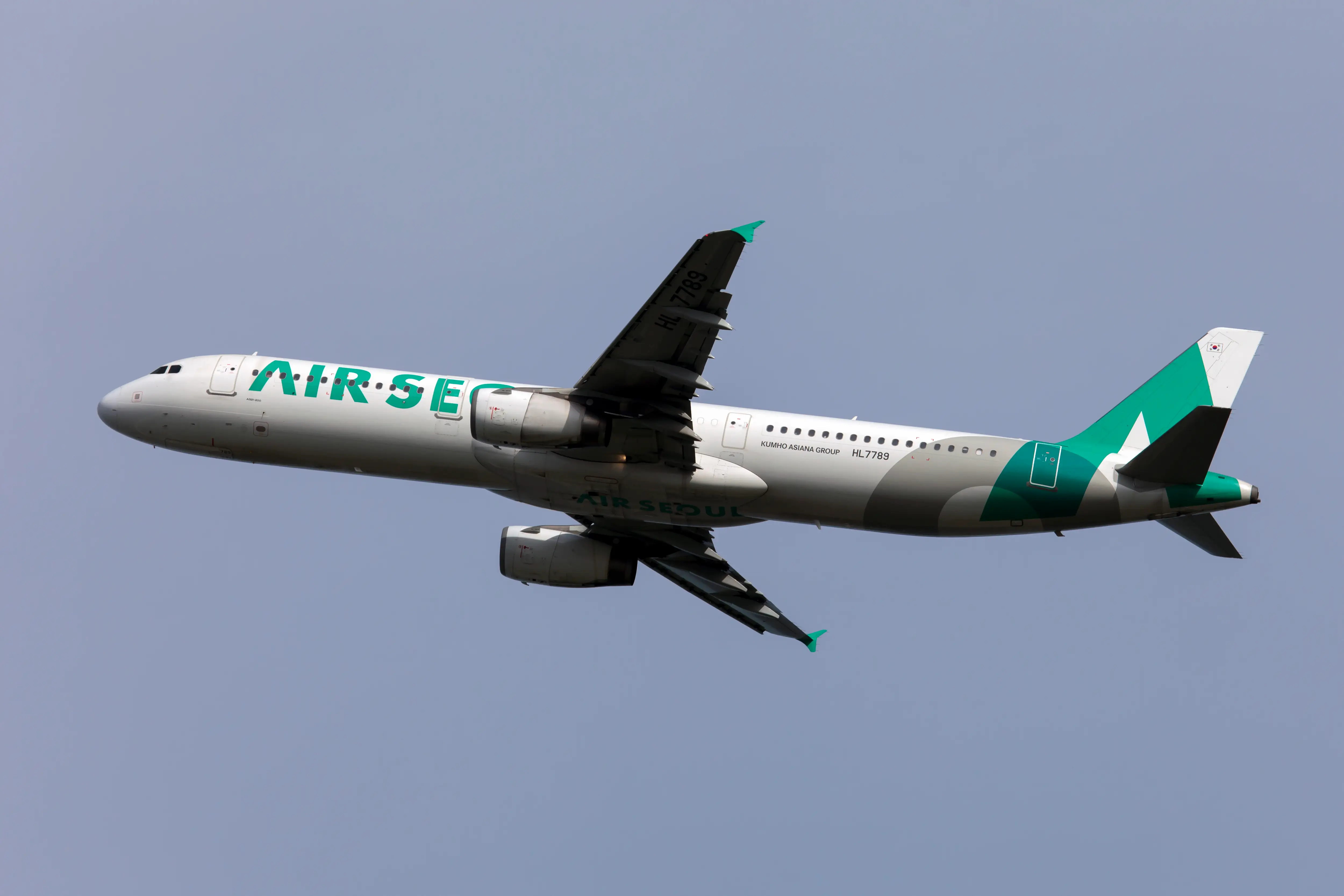 An Air Seoul Airbus 321 taking off from Osaka Kansai airport.