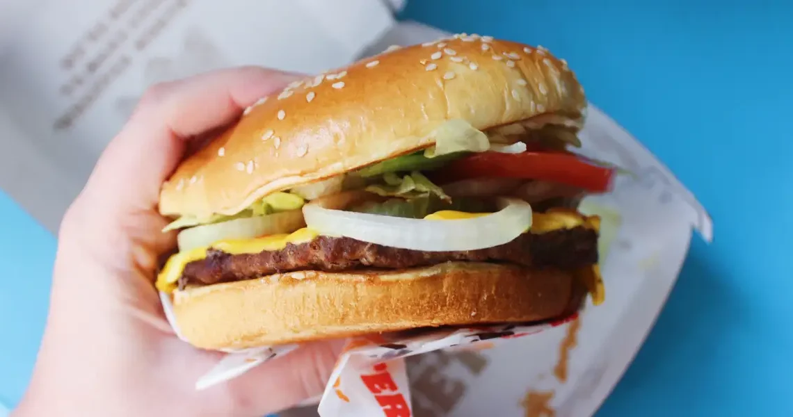 I tried Burger King’s upgraded Whopper, which the chain says is helping drive sales. I can see why.