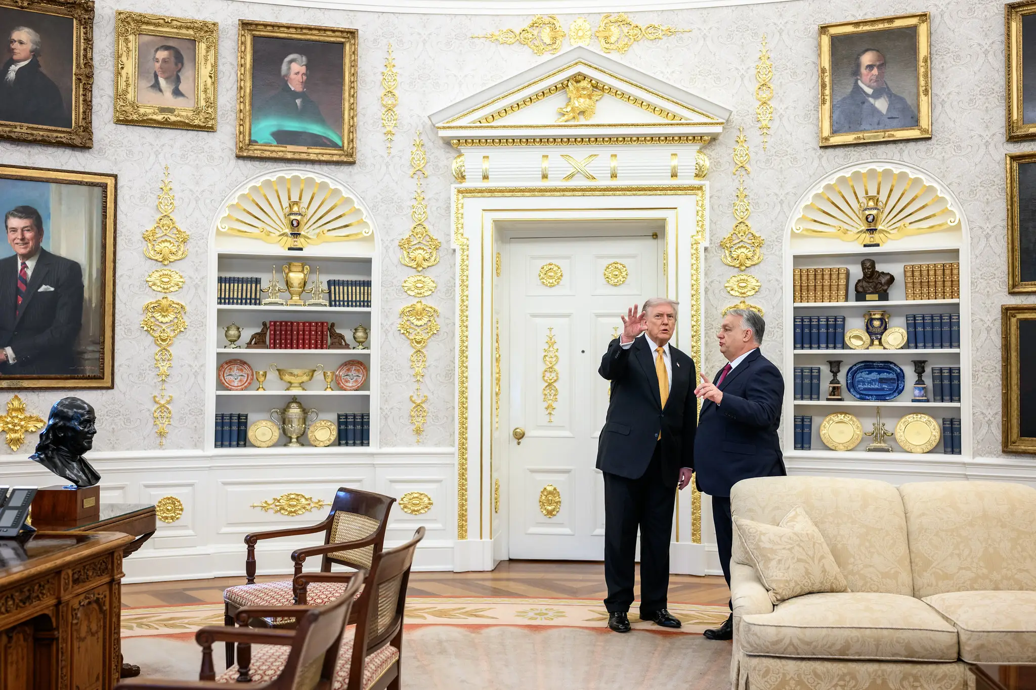 The door to the West Wing in the Oval Office.