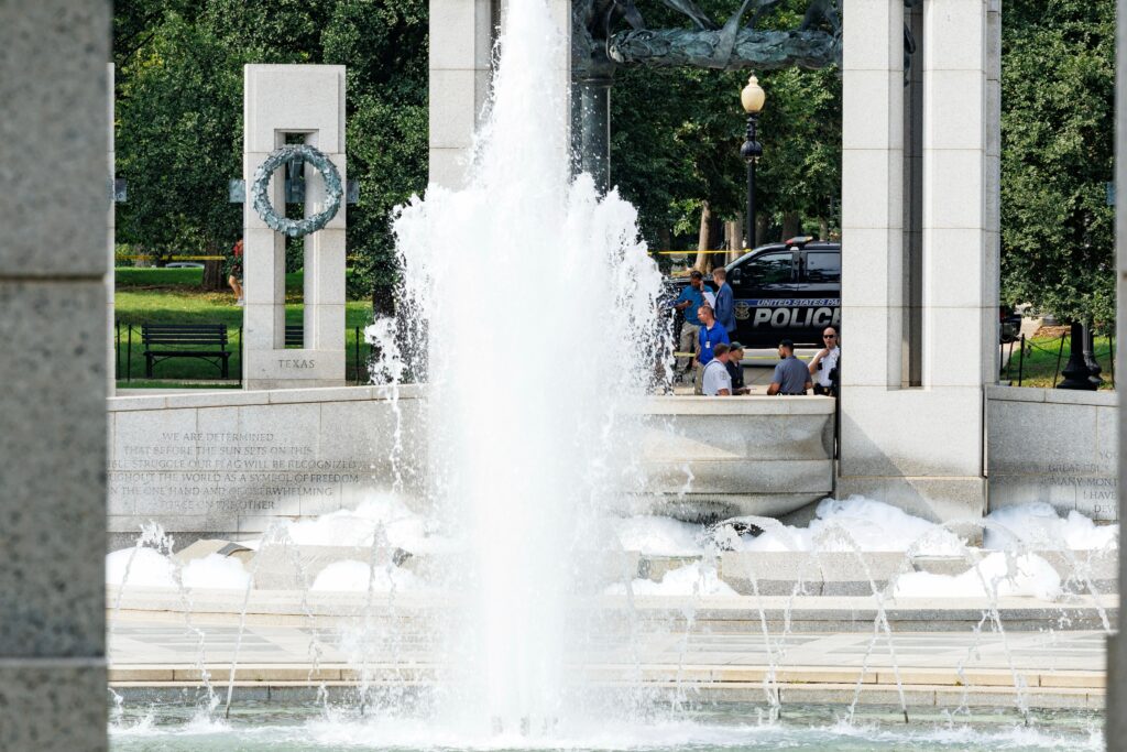 DOJ to file charges against woman accused of vandalizing WWII Memorial