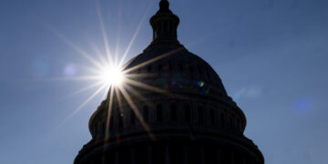 United States debt surpasses $40 trillion