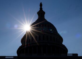 U.S. debt hits $40 trillion faster than budget office expected
