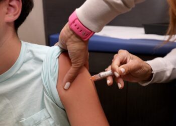 White House drafting order on vaccines, autism despite pollsters’ warnings