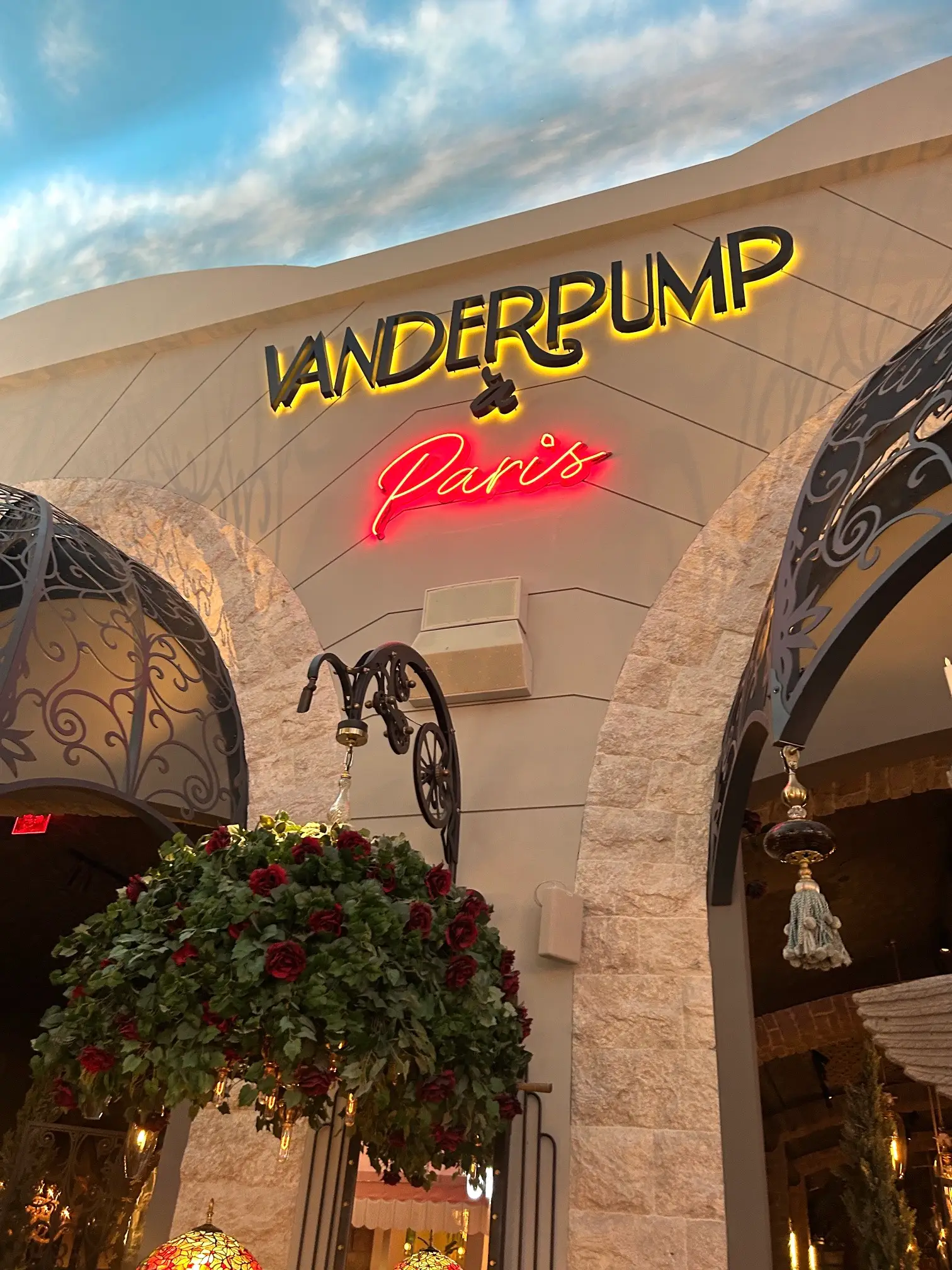Vanderpump A Paris entrance