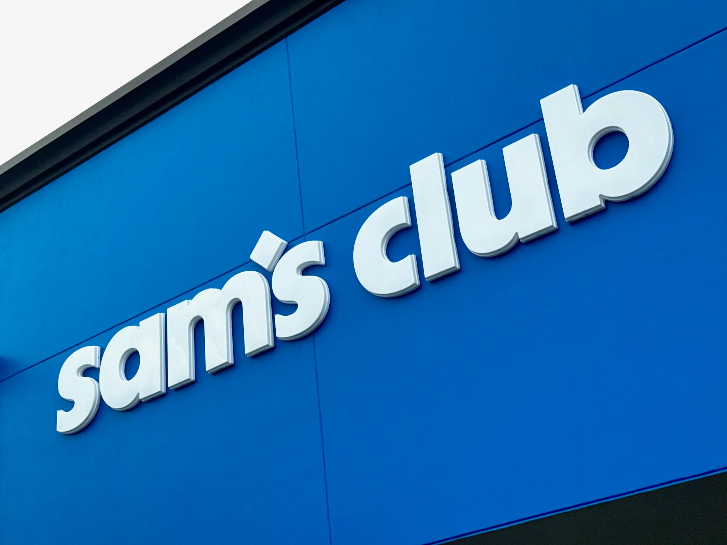 A Sam's Club logo