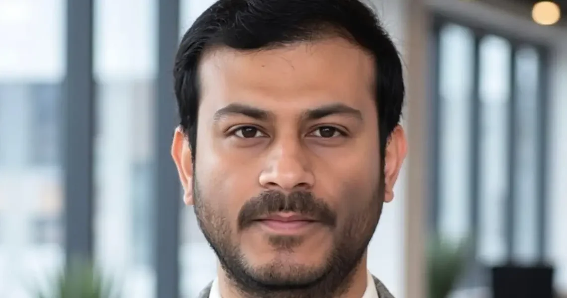A former Oracle engineer on an H-1B visa says AI and tech layoffs pushed him into constant career-prep mode