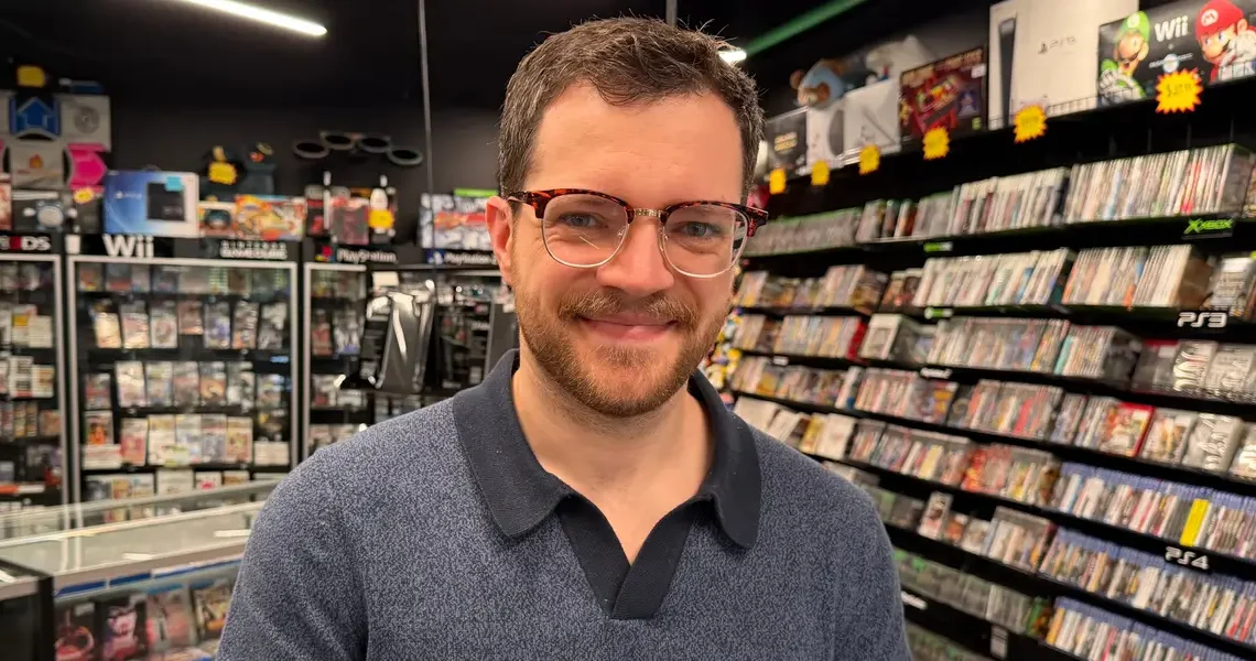 He turned a side hustle into a video game resale business that’s brought in $4 million this year