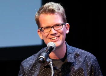 YouTube star Hank Green says he’s relied ‘too heavily’ on AI in an apology to fans