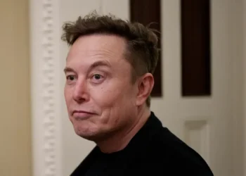 Elon Musk is looking for trades workers to build AI data centers — and his famous 3-bullet-point requirement applies