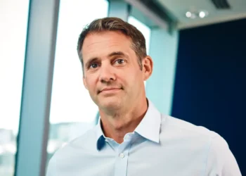 I run a global consulting firm. Here’s how I hack my productivity and wind down after work.