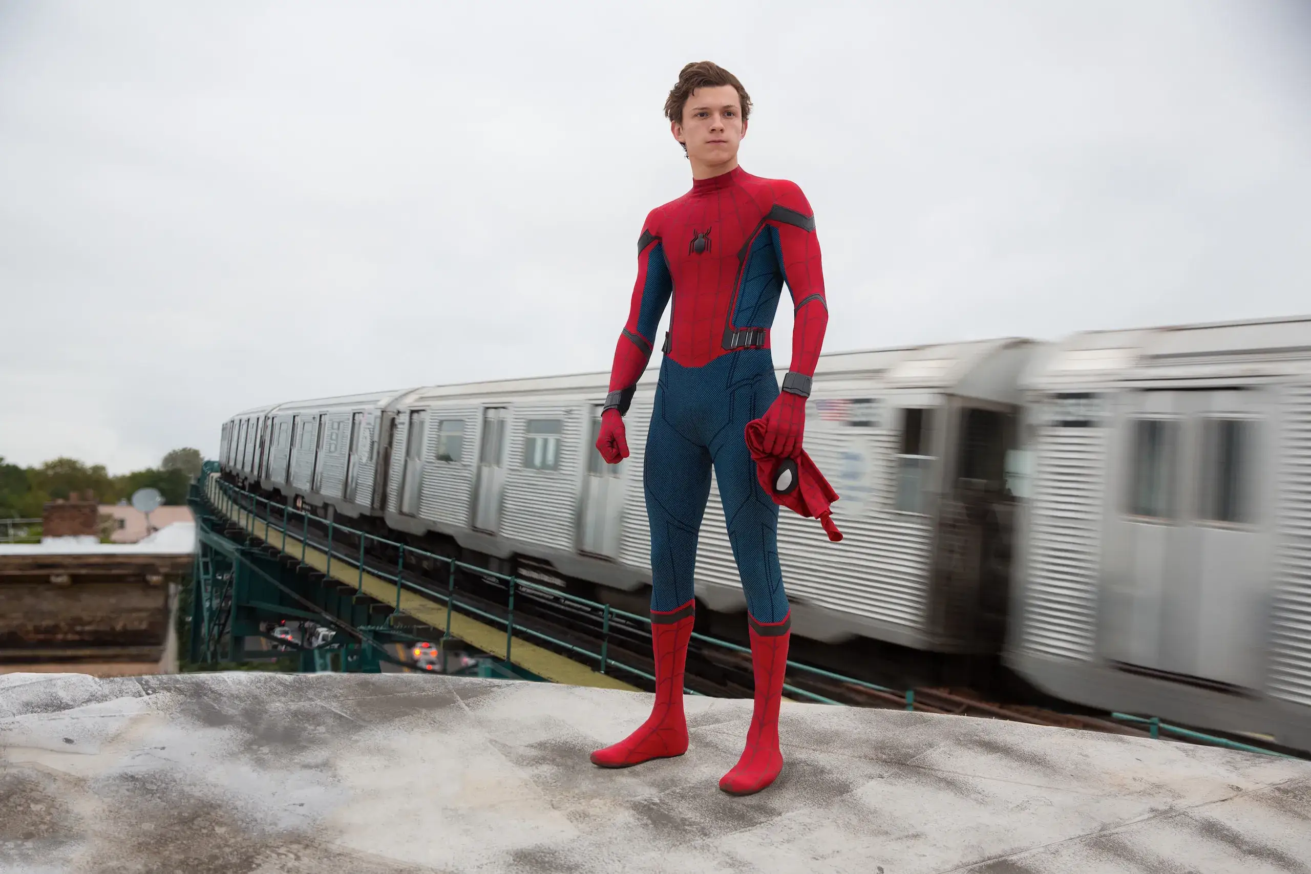 tom holland in spider-man homecoming