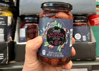 I’m a dietitian who loves Aldi. I rely on these 11 staples to feed my family of 4 on a budget.
