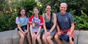 I saved over $1,900 on my family trip to Orlando using credit card points. These are the hacks I used.