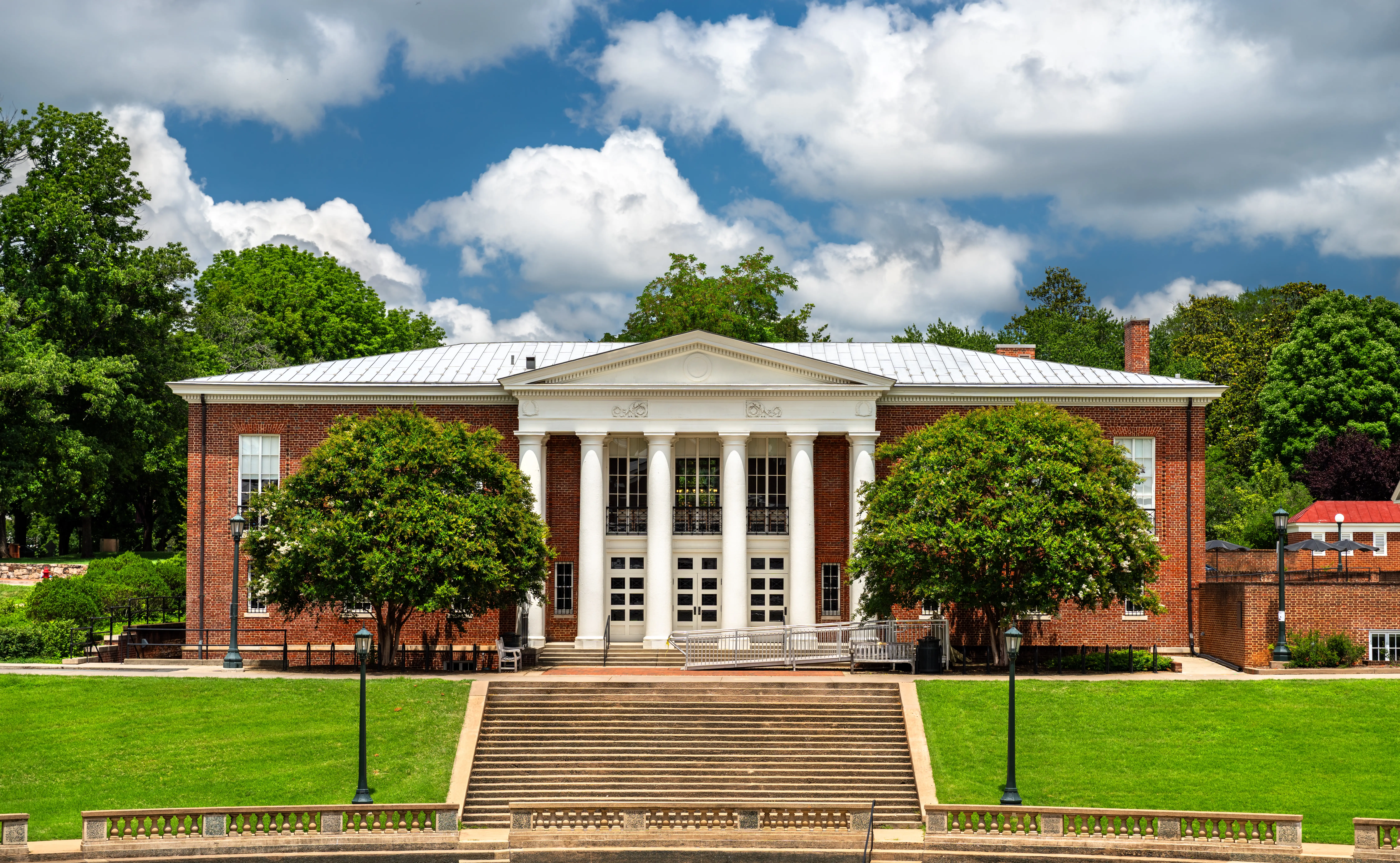 Garrett Hall at the University of Virginia in Charlottesville, Virginia, United States. This historic Colonial Revival building houses the Frank Batten School of Leadership and Public Policy and overlooks the university grounds
