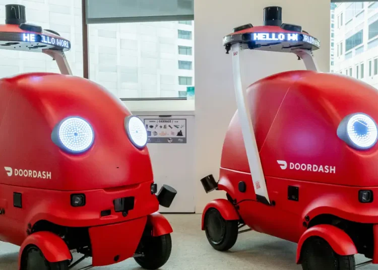 DoorDash is still ironing out Dot delivery robot kinks, from charging to pickups