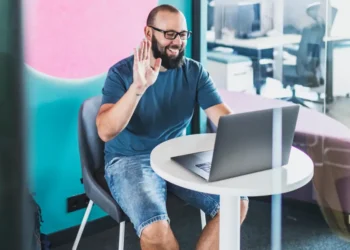 Are shorts in the office appropriate? Readers have largely told us ‘no’ — with some exceptions