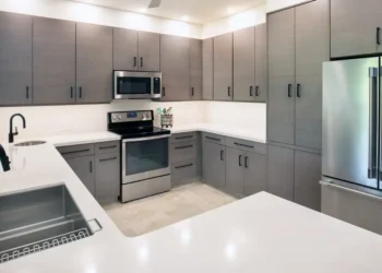 3 ways people make their kitchens look cheap, according to interior designers