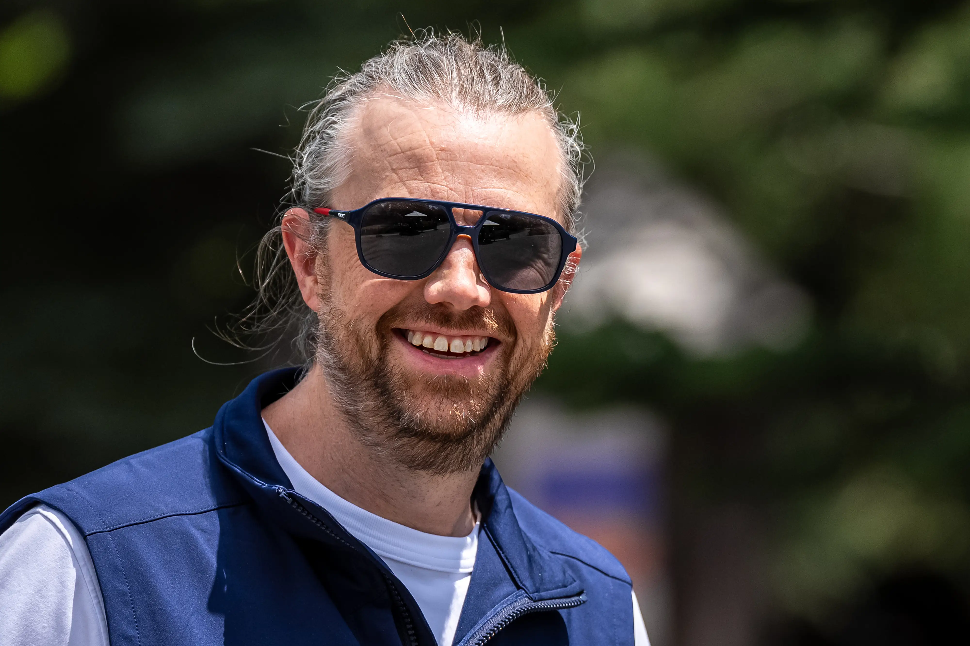 ceo of atlassian smiling