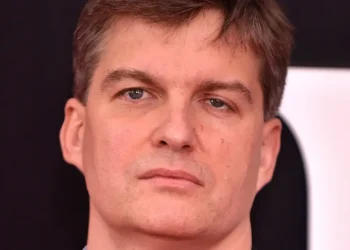 Michael Burry says he’s shorting AI stars Oracle and Nebius