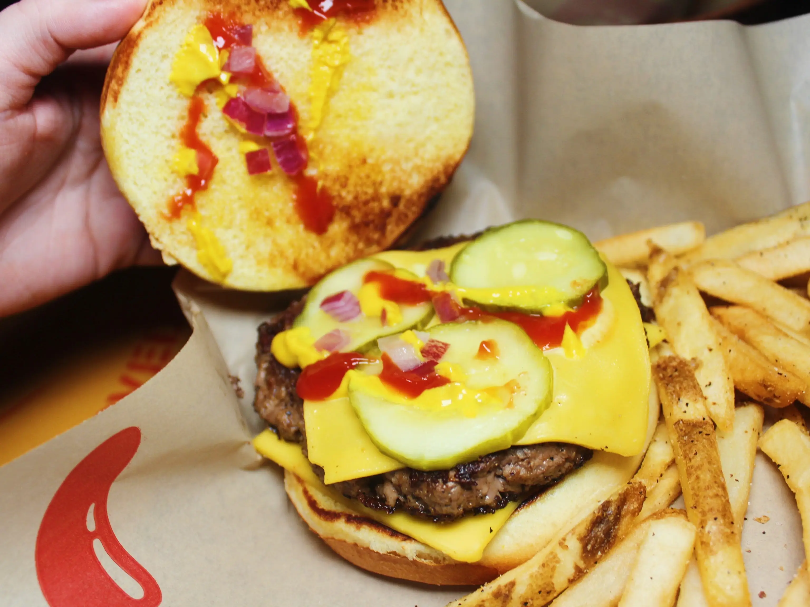 chilis big qp burger