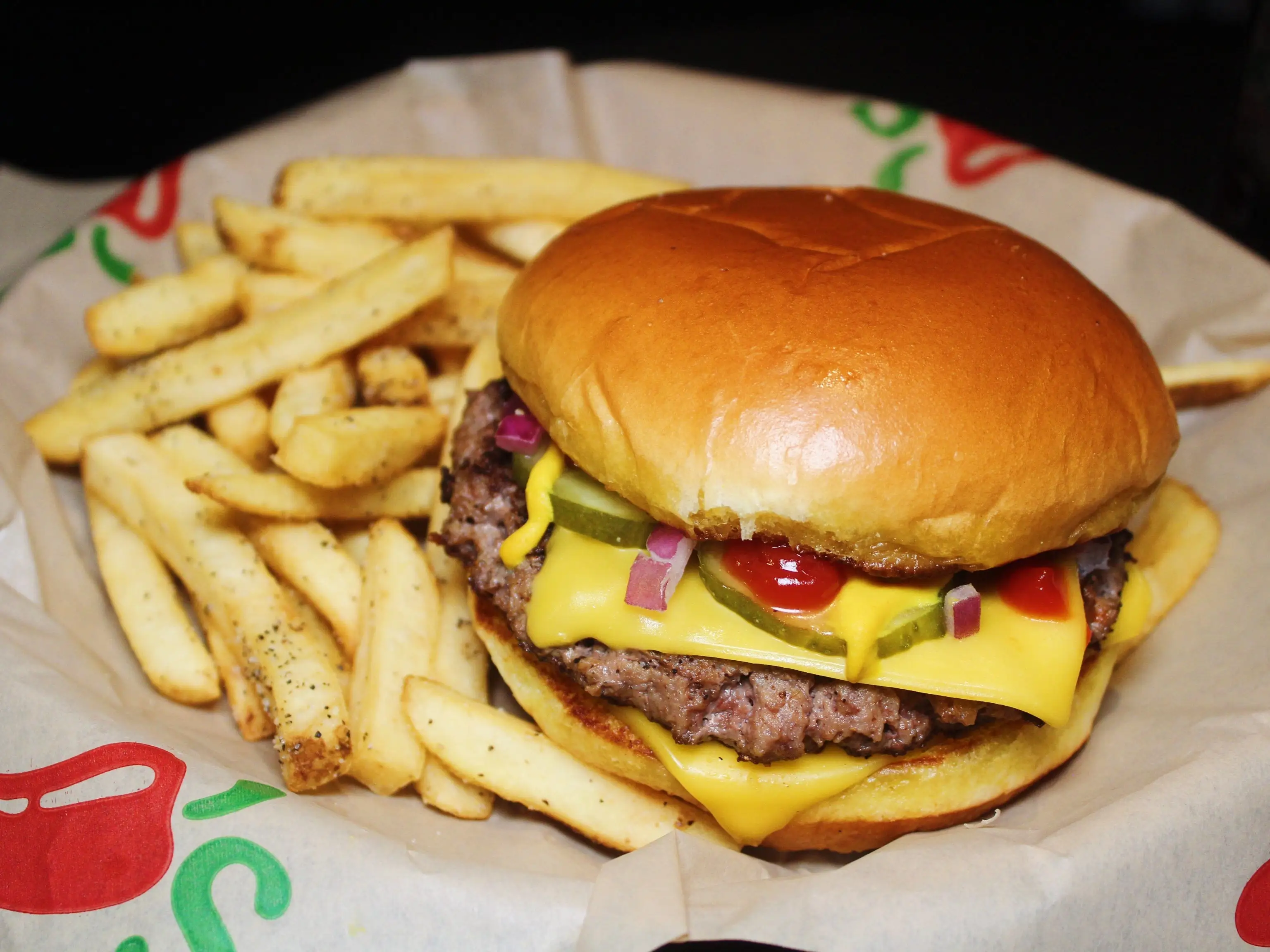 chilis big qp burger