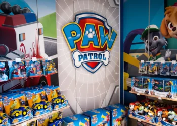 Live Q&A: How a 23-year-old with no experience built a global toy company