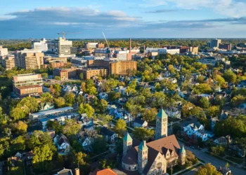 The 20 best college towns where life revolves around their universities, ranked