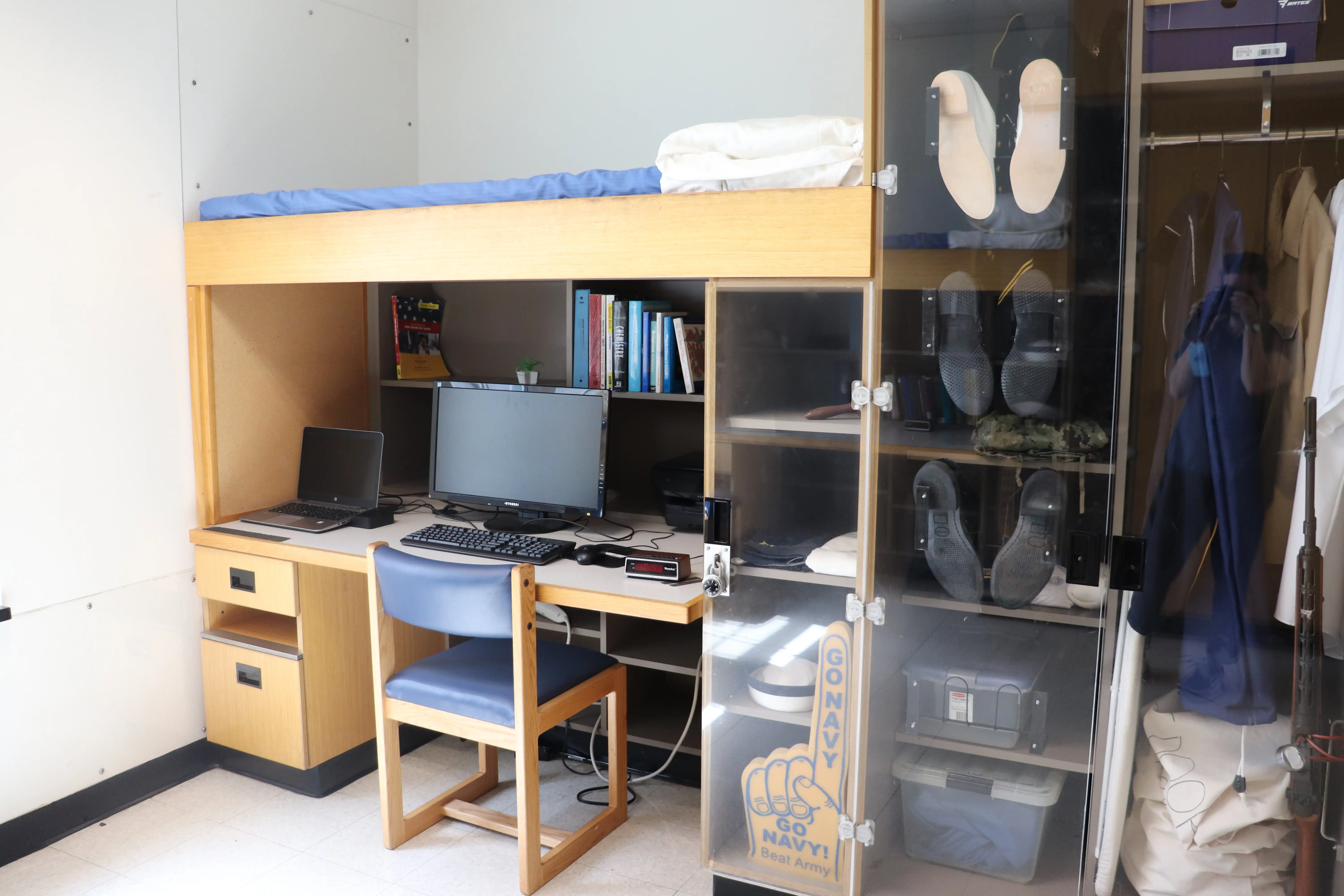 A sample dormitory room.