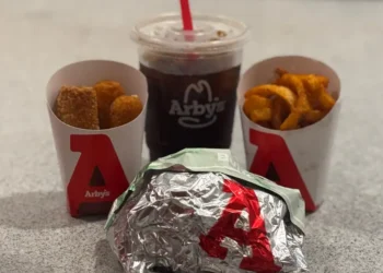 I tried Arby’s new Buffalo chicken meal deal. It left me stuffed, and the price surprised me.