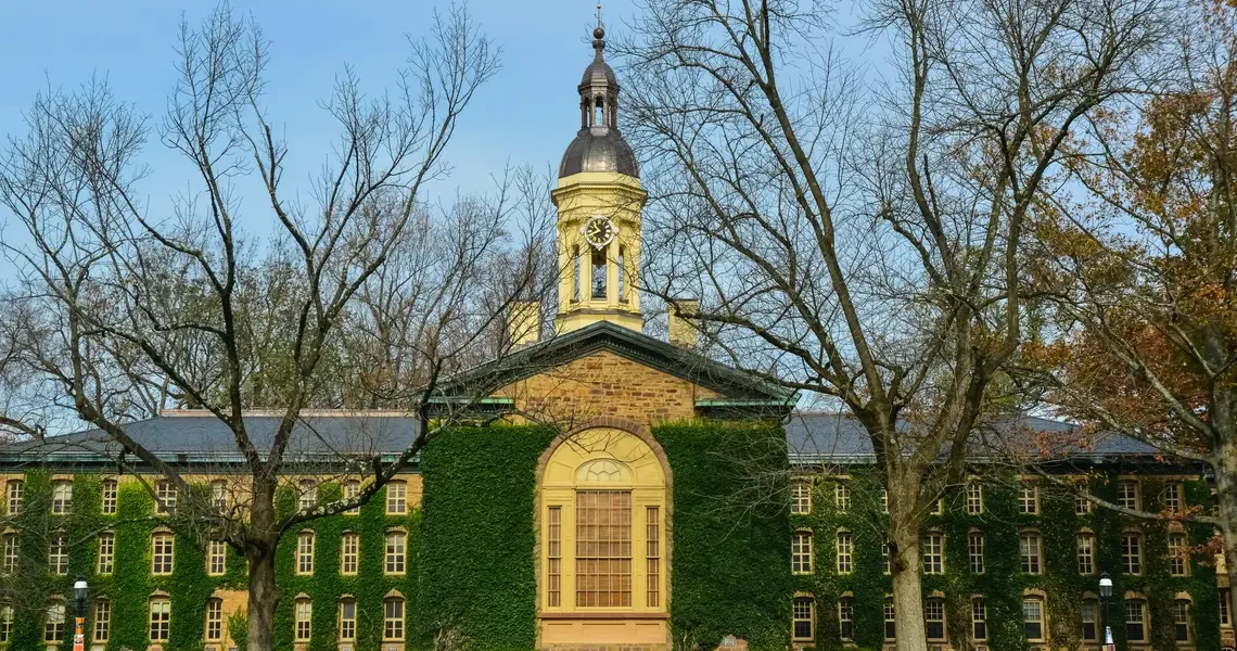 25 colleges where students study the most hours a week
