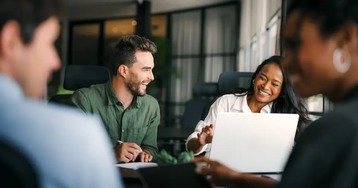 Former Google, Tinder, and AWS interns share 4 tips for turning an internship into a full-time offer